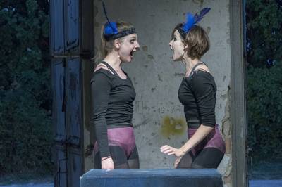 Bognár Anita, Móga Piroska|Ilovszky Béla